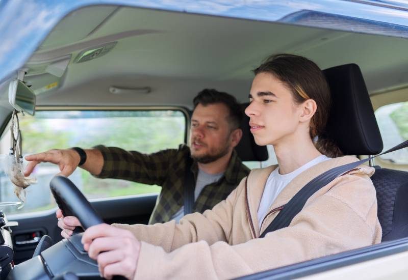 How To Help Teen Drivers Through Rush Hour Traffic