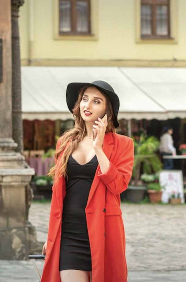 What Makes Italian Women Always Look So Stylish